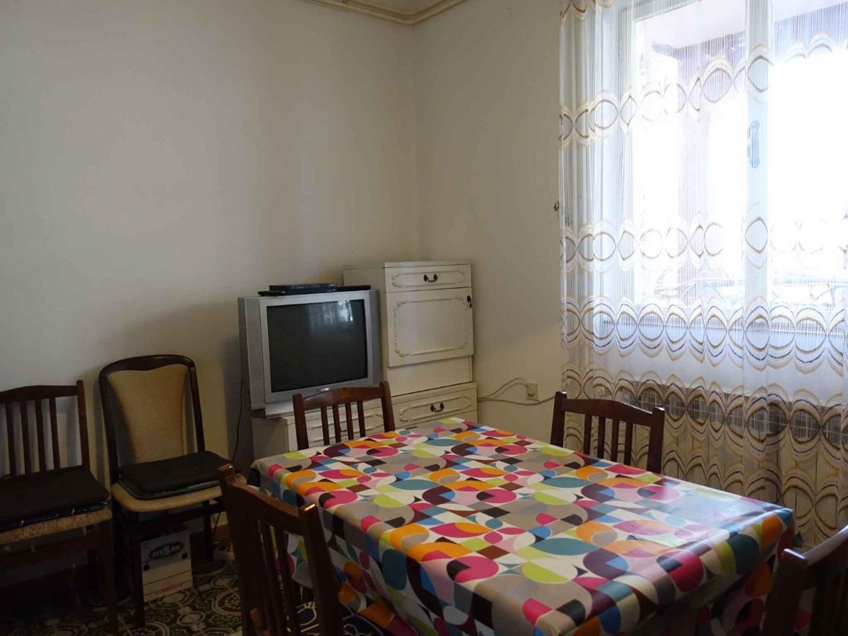 Apartment in Omisalj - Insel Krk 39736 Bagian luar foto